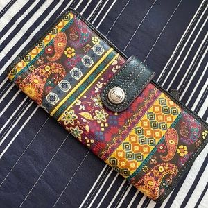 Fossil wallet.